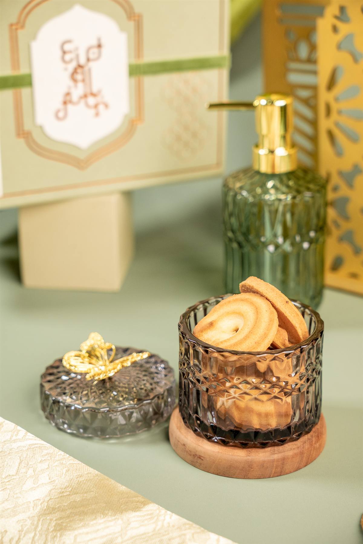 Cookie jar and green glass dispenser in a Ramadan hamper, Red Ribbon